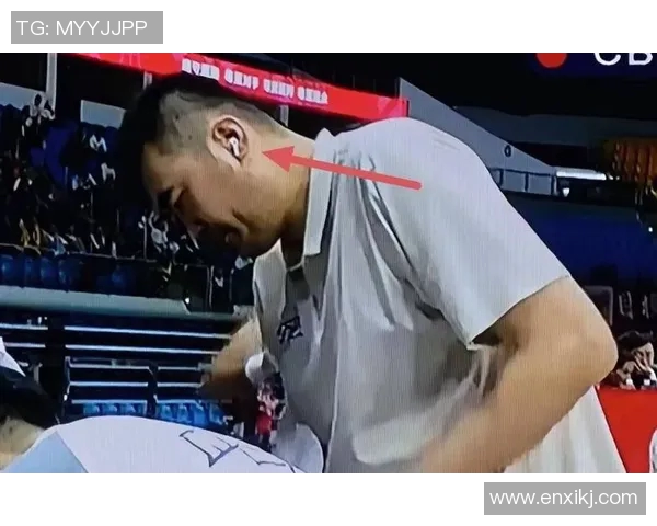 主帅临场变阵妙计惊艳全场 评论区纷纷称赞其高超战术调度 主帅临场变阵妙计惊艳全场 评论区纷纷称赞其高超战术调度